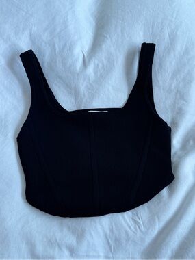 ARITZIA Black Crop Tank Top